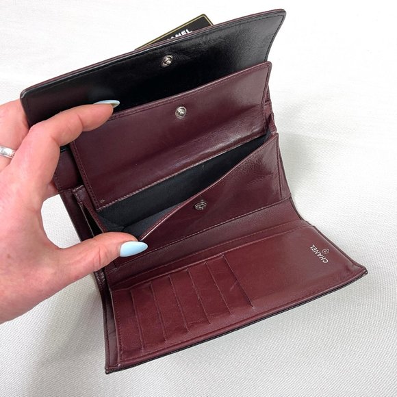 AUC Chanel Black Quilted Leather Diamond Stitched Continental Flap Wallet $2900 - Picture 14 of 16